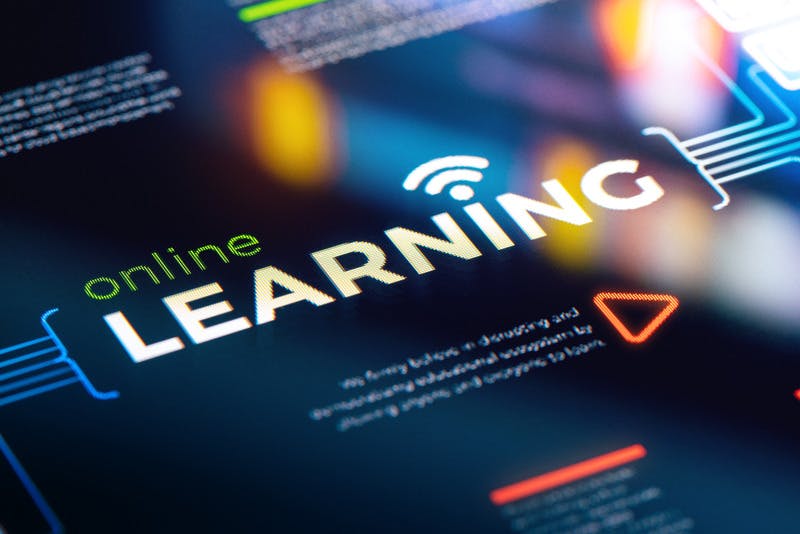 A screen with the words "Online Learning"